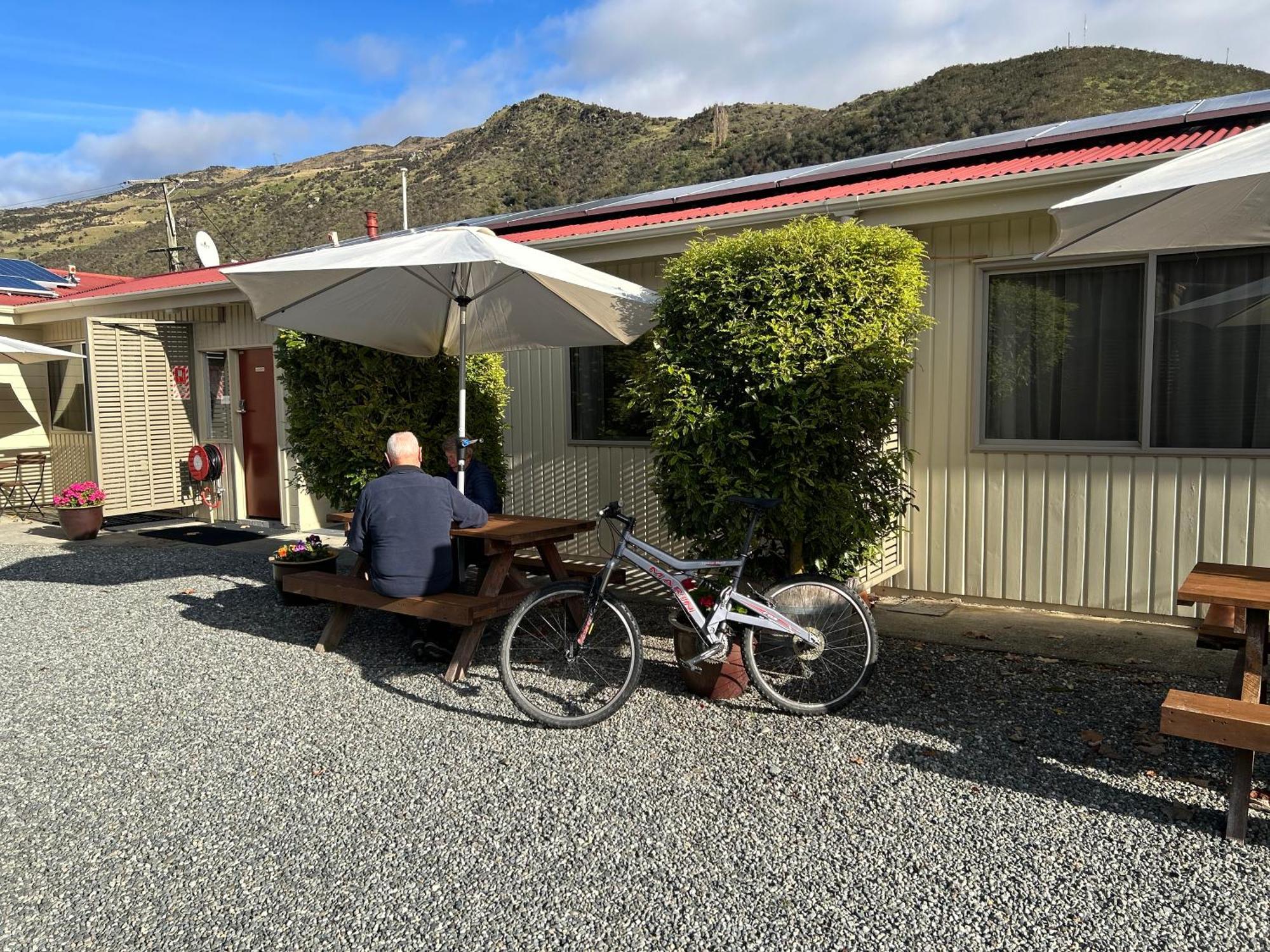 Roxburgh Motels Exterior foto